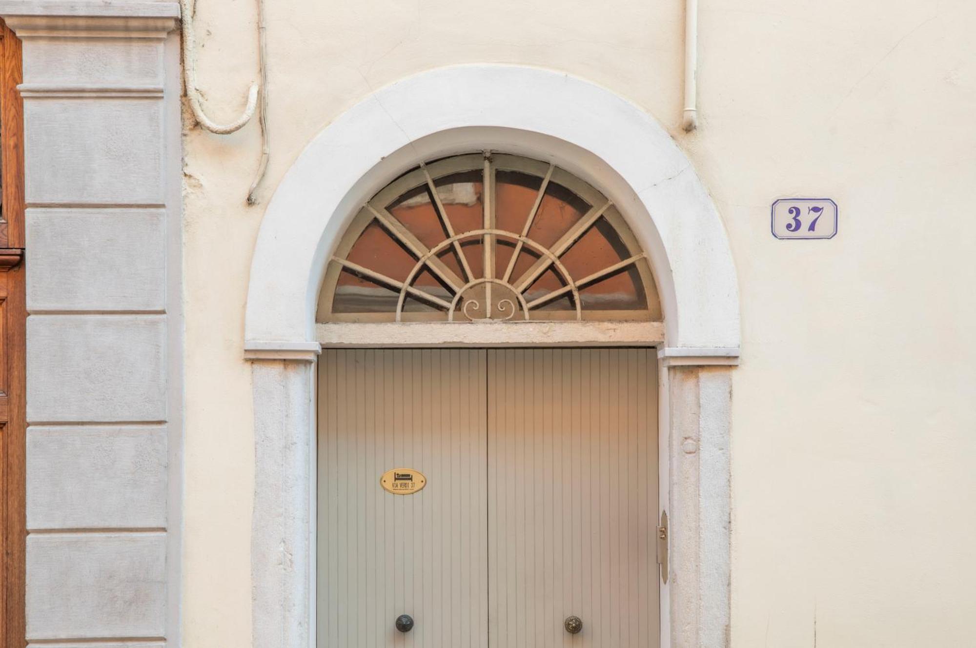 Via Verdi 37 1P Mantua Exterior foto
